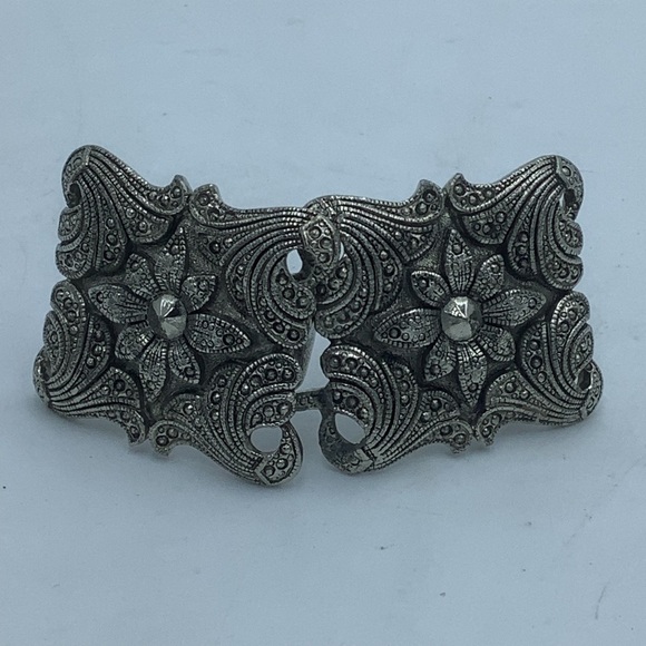 Vintage Douglas Paquette Metal Belt Buckle - Picture 2 of 6